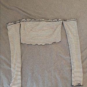 Long sleeve off the shoulder crop